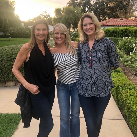 Meet your Posher, Eliza - Picture 2 of 3